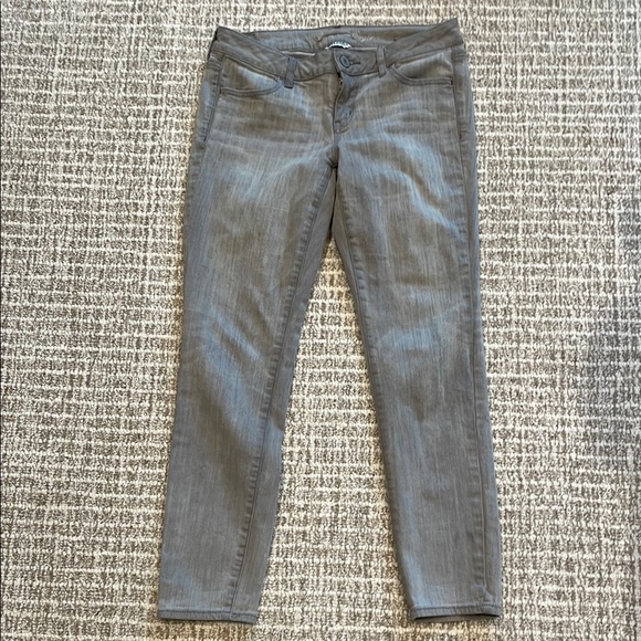 Women’s AE Gray Ankle Length Cropped Jeans - Picture 1 of 6